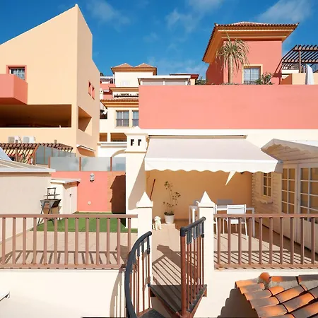 Terrazas Del Duque Apartment *