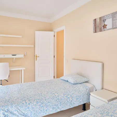 Terrazas Del Duque Apartment *